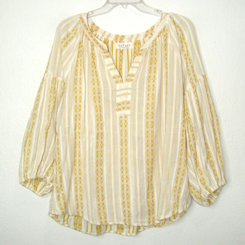 Velvet by Graham & Spencer Cream and Gold Blouse